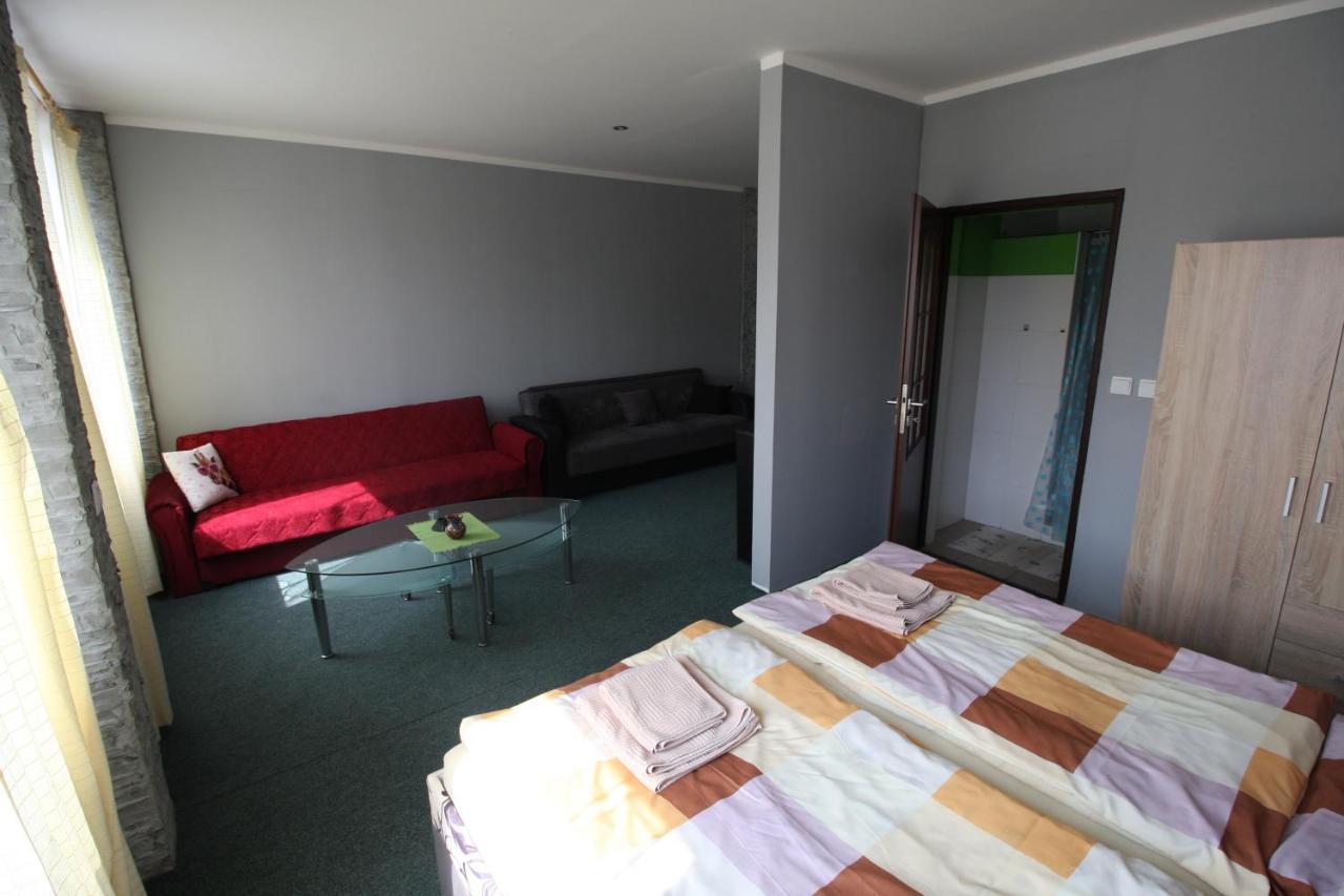 Hotel Garni Liptovský Mikuláš Exterior foto
