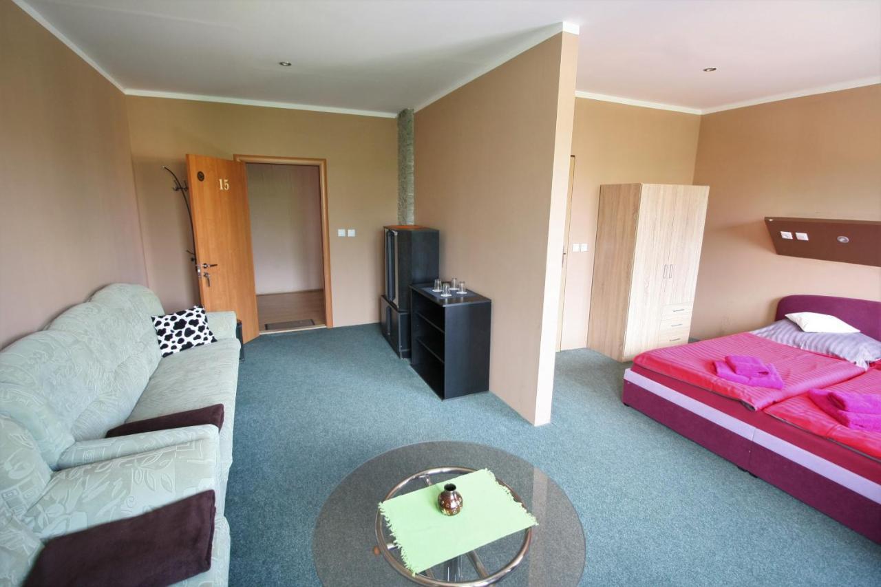 Hotel Garni Liptovský Mikuláš Exterior foto